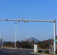 監控八角杆廠（chǎng）家:順（shùn）泰交通定製（zhì）生產優質監控杆
