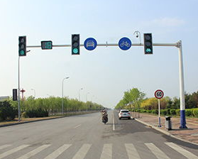 交（jiāo）通信號燈（dēng）